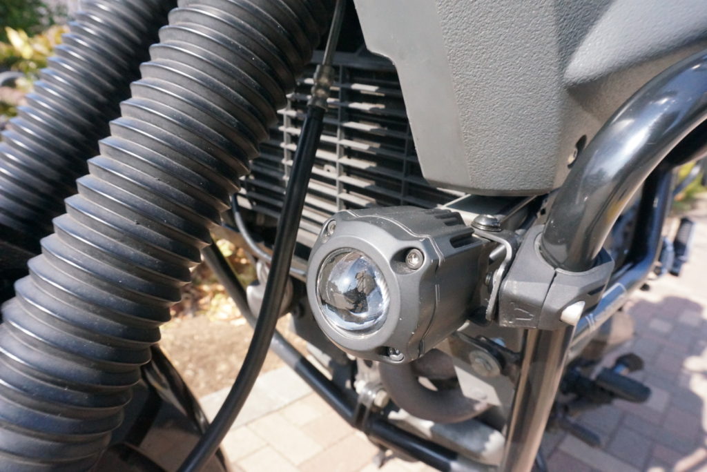 バイクのフォグランプが暗いのでled交換して驚きの結果に Poopee製 城南海浜公園 車検対応 メタボンの地球zigzag